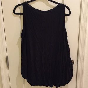 Old Navy Tops - NWT Black Swingy Tank Old Navy Tops - NWT Black Swingy Tank